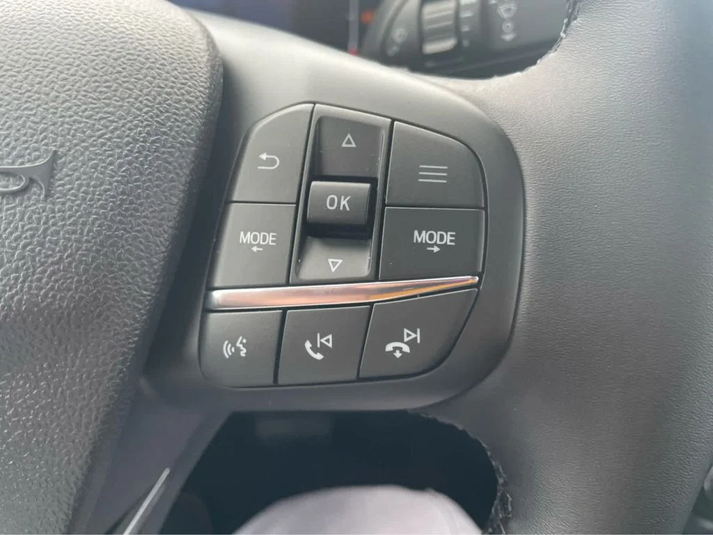 New 2026 Space White Metallic Ford XLT image 19