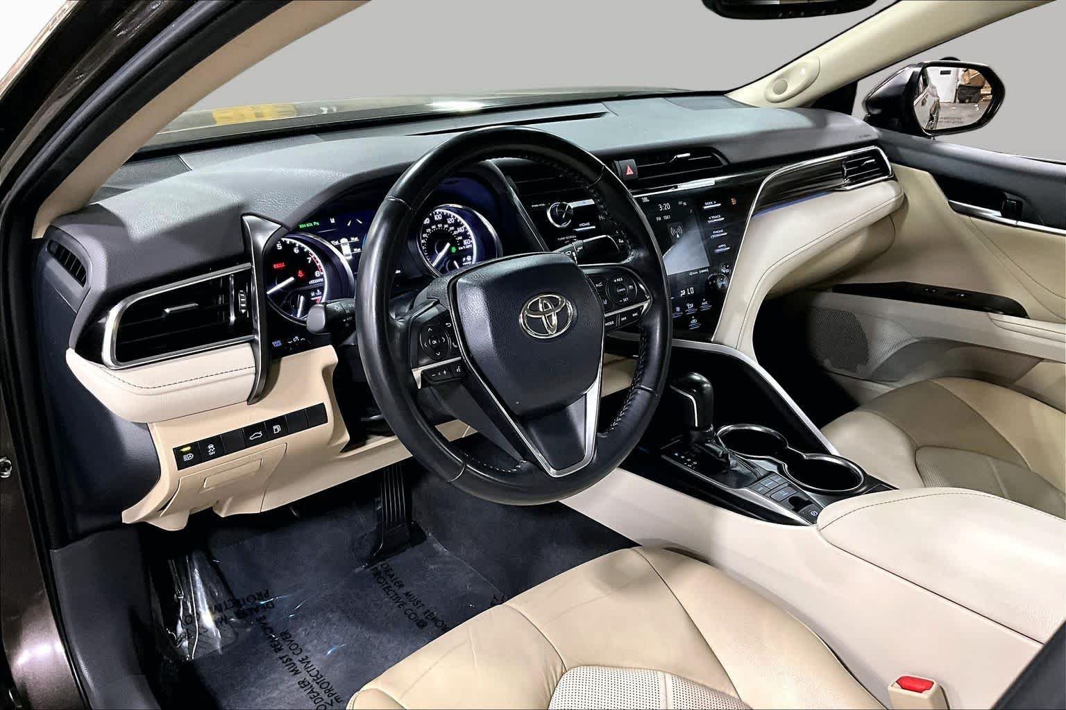 Certified Used 2018 Brown Stone Toyota XLE image 18