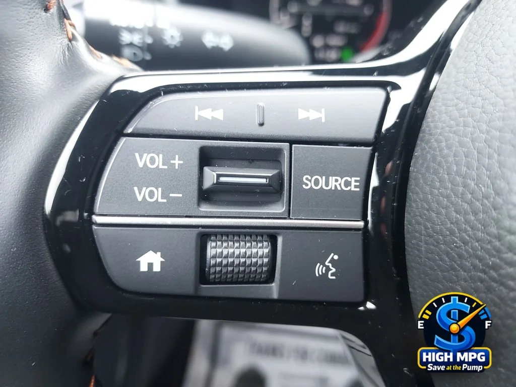Used 2025 Nordic Forest Pearl Honda AWD SPORT image 23