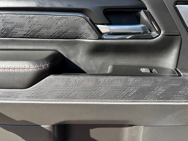 Used 2025 Summit White GMC AT4X image 17