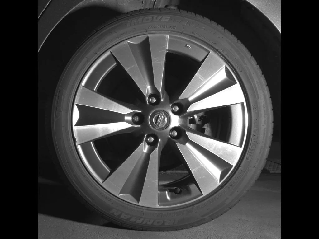 Used 2019 Gray Nissan SV image 11