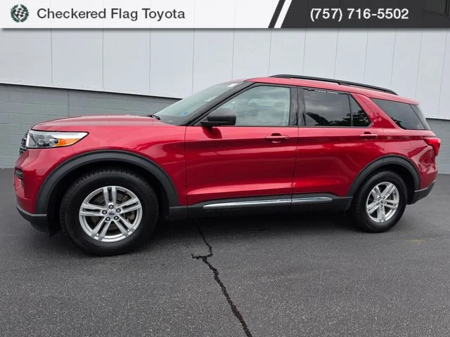 Used 2021 Rapid Red Metallic Tinted Clearcoat Ford XLT image 2