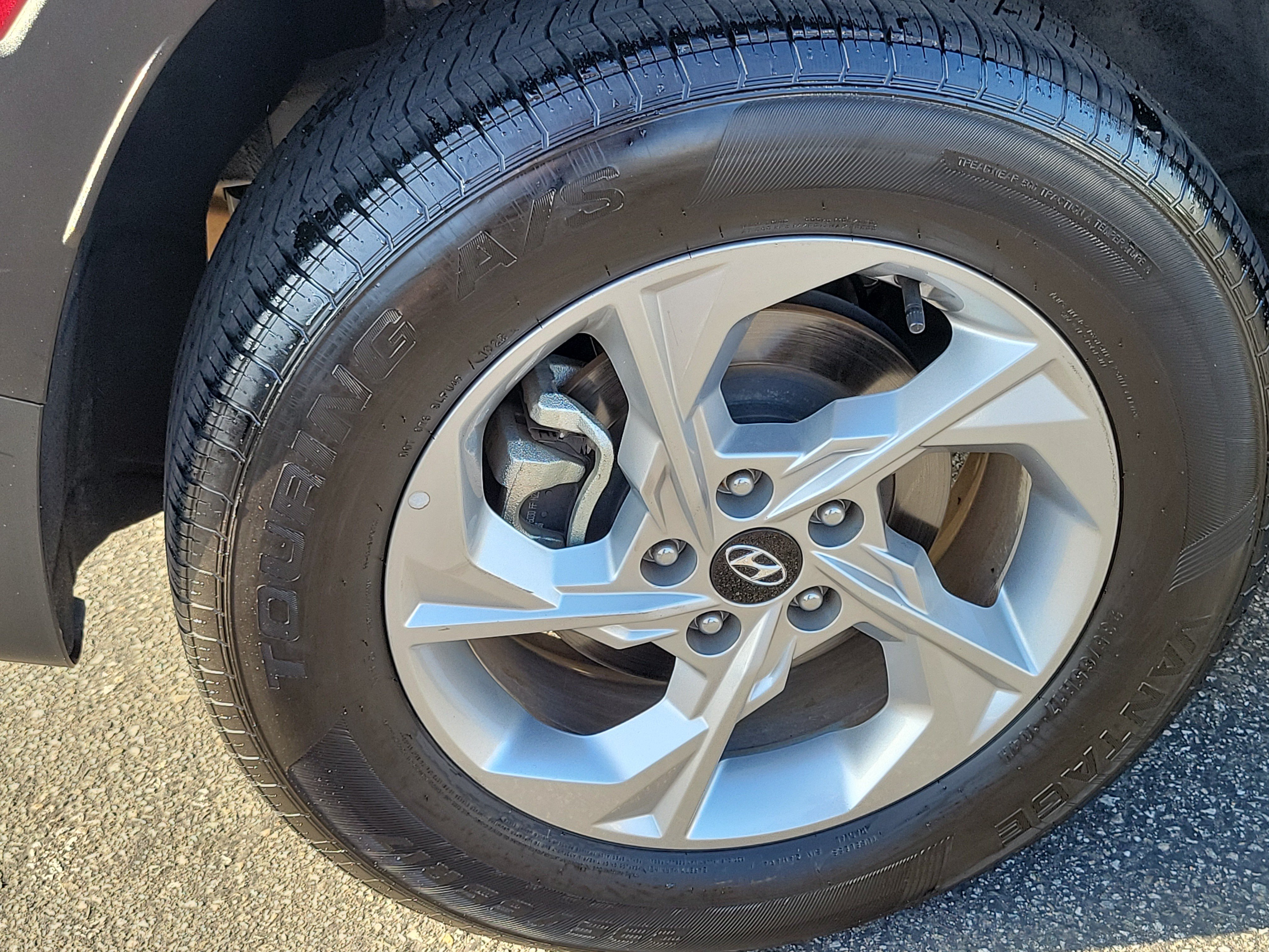 Certified Used 2024 Shimmering Silver Hyundai SEL image 22