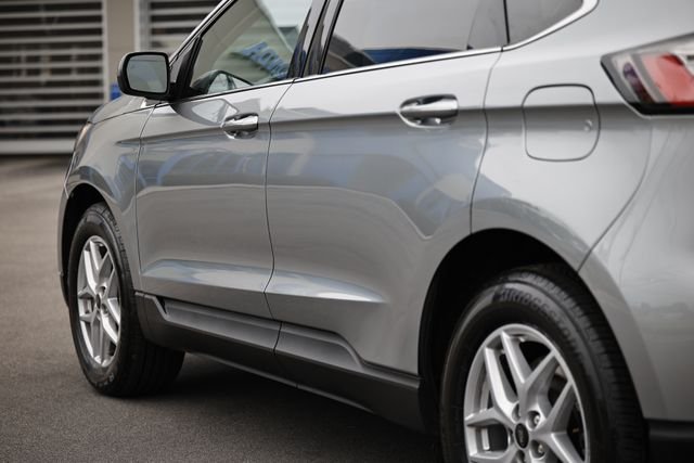 Used 2024 Silver Metallic Ford SEL image 8