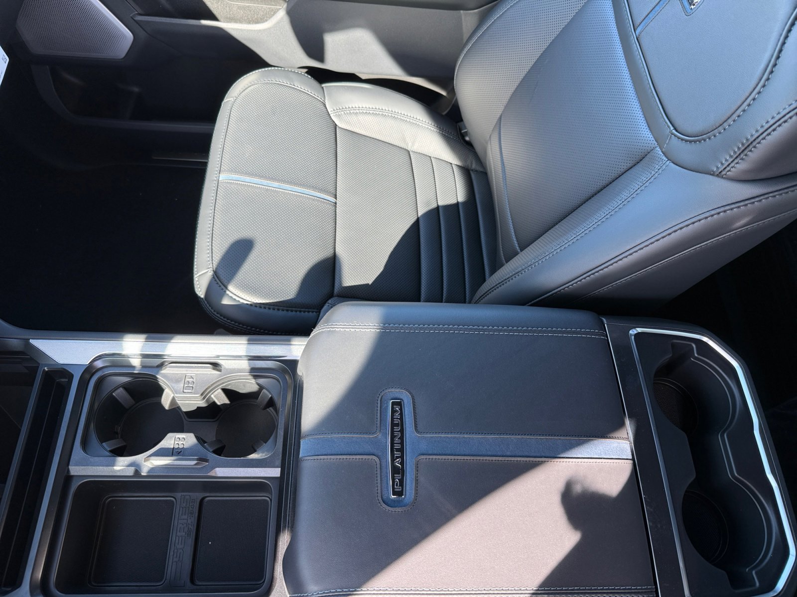 New 2026 Star White Metallic Tri-Coat Ford Platinum image 14