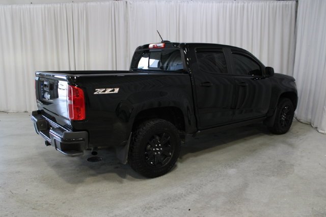 Used 2018 BLACK Chevrolet 4WD Z71 image 31
