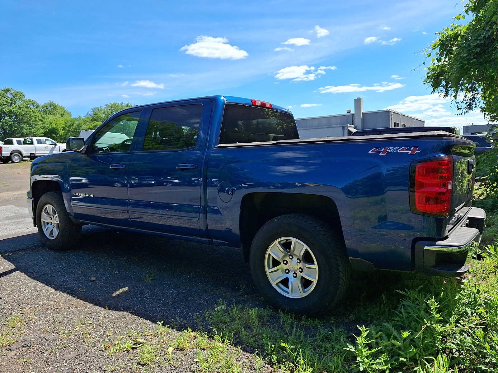 Used 2015 Deep Ocean Blue Metallic Chevrolet LT image 3