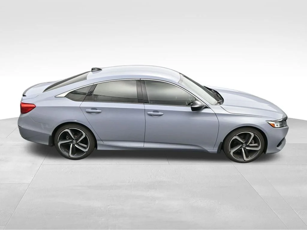 Used 2022 Sonic Gray Pearl Honda Sport image 32
