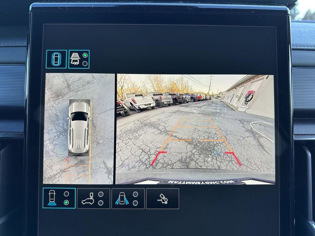 2026 GMC Acadia AT4 - Photo 27