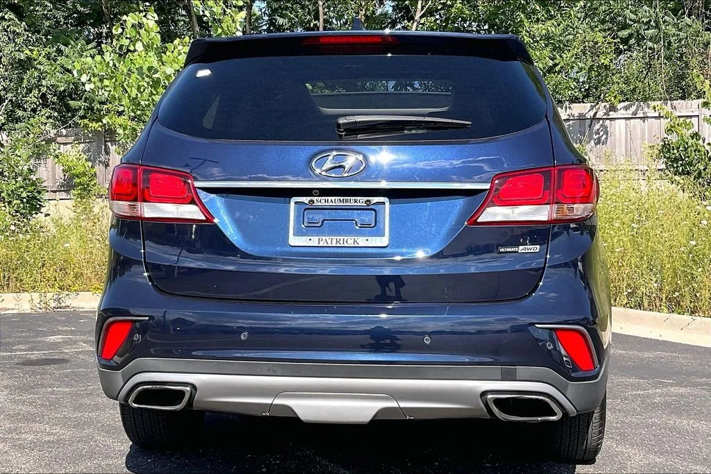 Used 2017 Blue Hyundai Limited Ultimate image 3