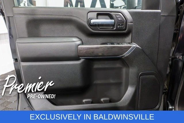 Used 2021 Black Chevrolet LTZ image 17