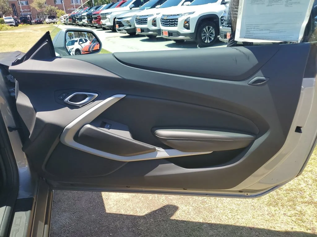 Used 2023 Sharkskin Metallic Chevrolet 1SS image 15