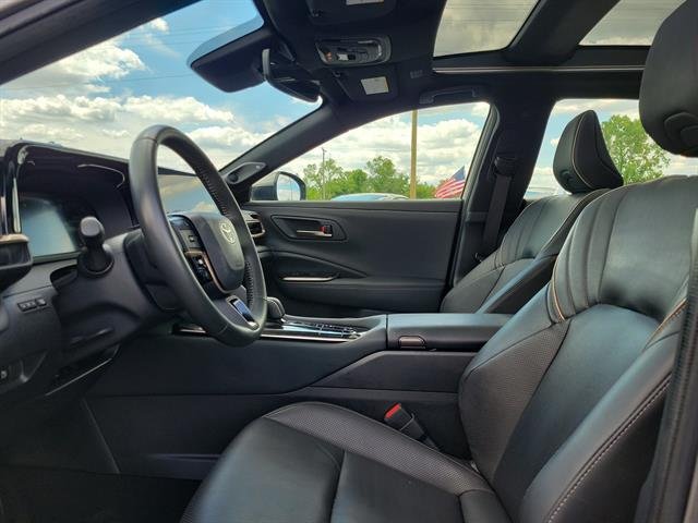 Certified Used 2024 PRECIOUS METAL Toyota  image 15