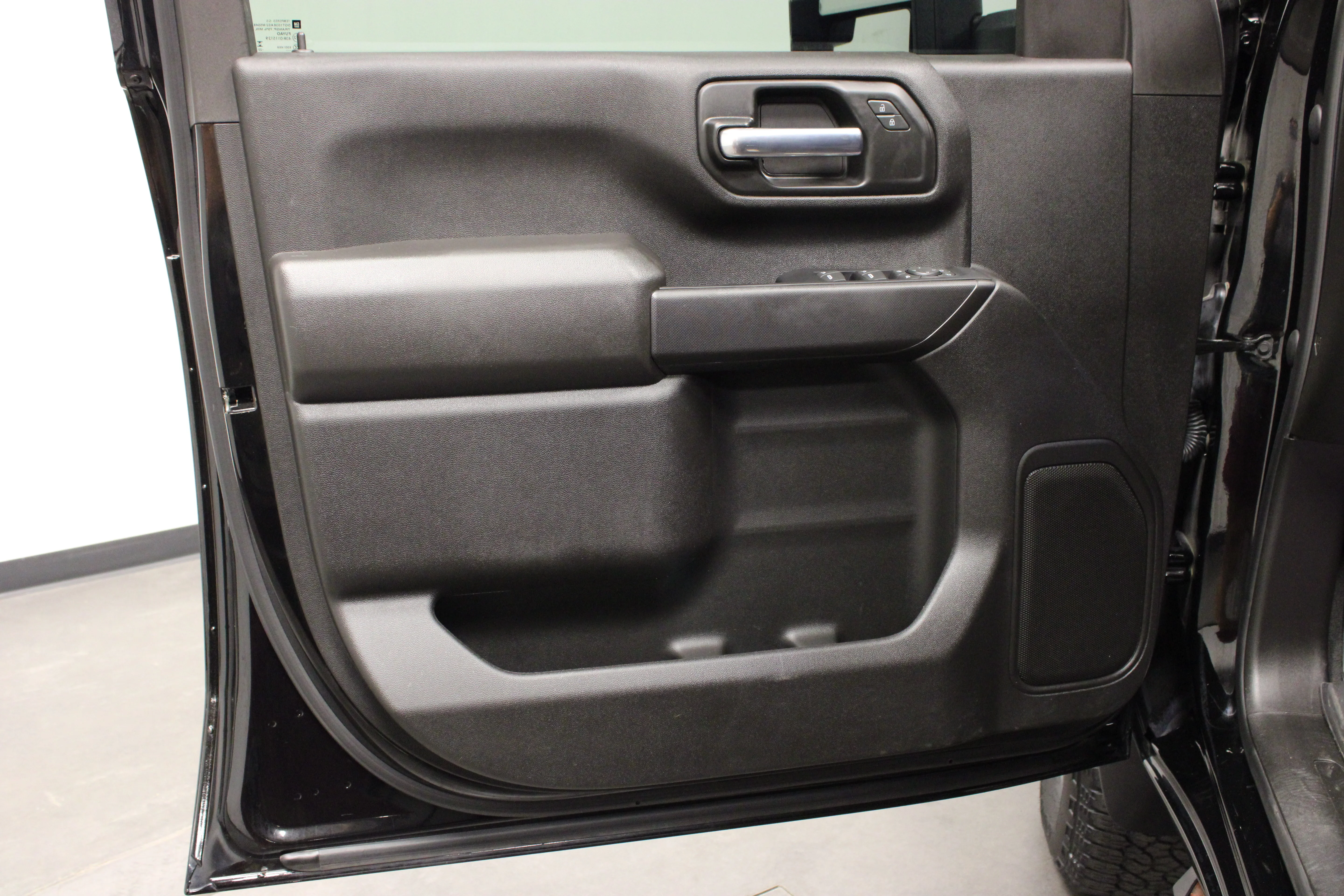 Used 2024 Black Chevrolet Custom image 19