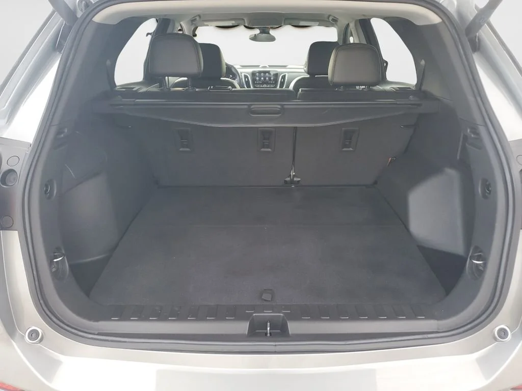 Used 2023 Sterling Gray Metallic Chevrolet Premier image 9