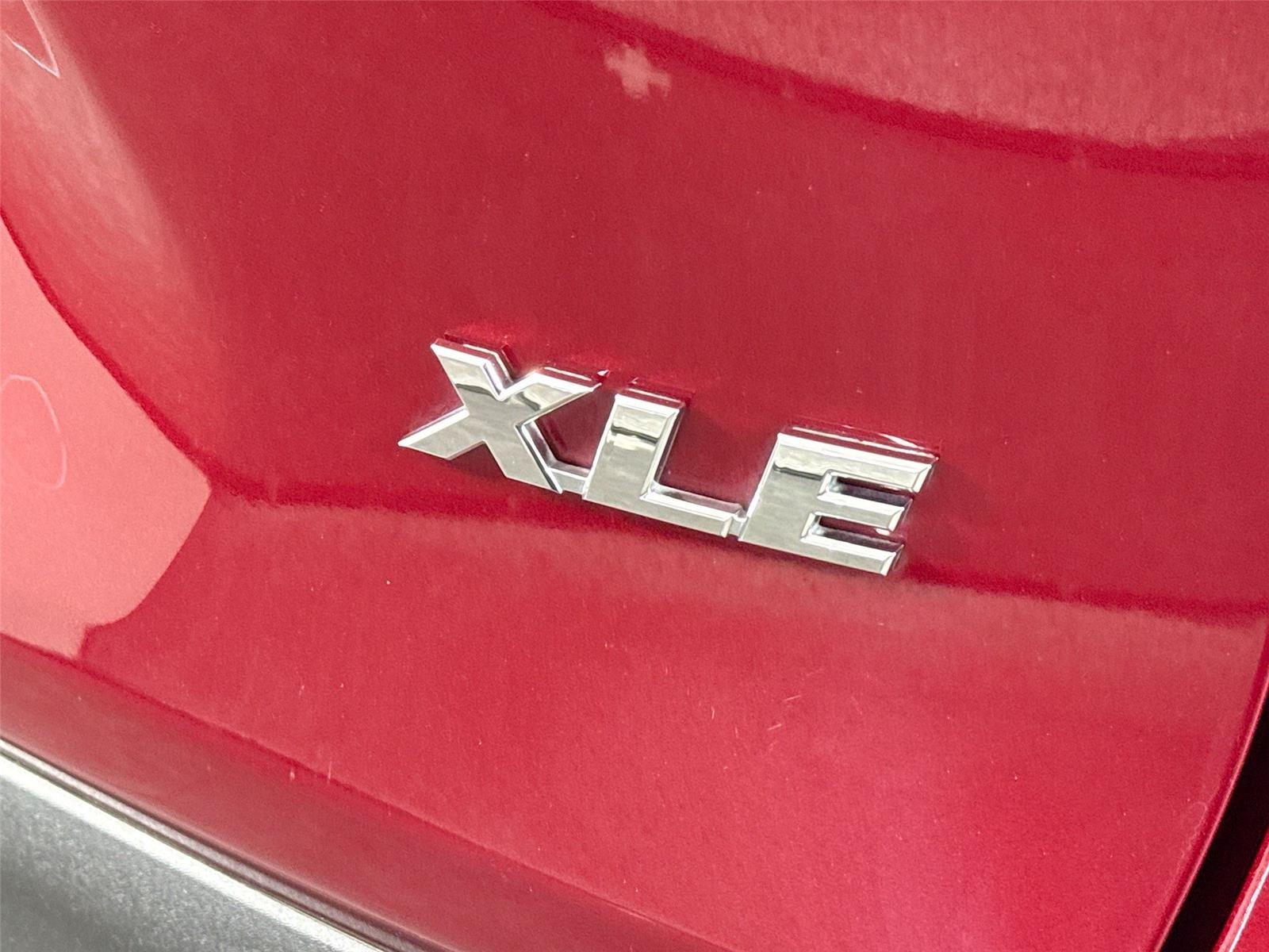 Certified Used 2025 Ruby Flare Pearl Toyota XLE image 14