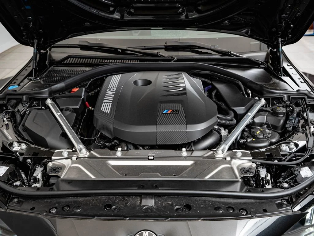 New 2027 Black Sapphire Metallic BMW M440i xDrive image 47