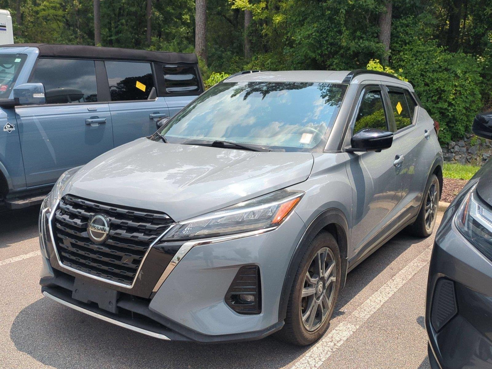 Used 2021 Boulder Gray Pearl Nissan SR image 1