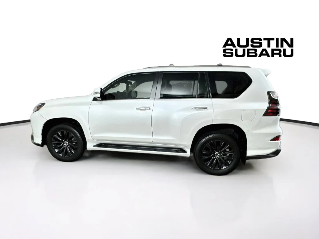 Used 2023 White Lexus 460 image 4