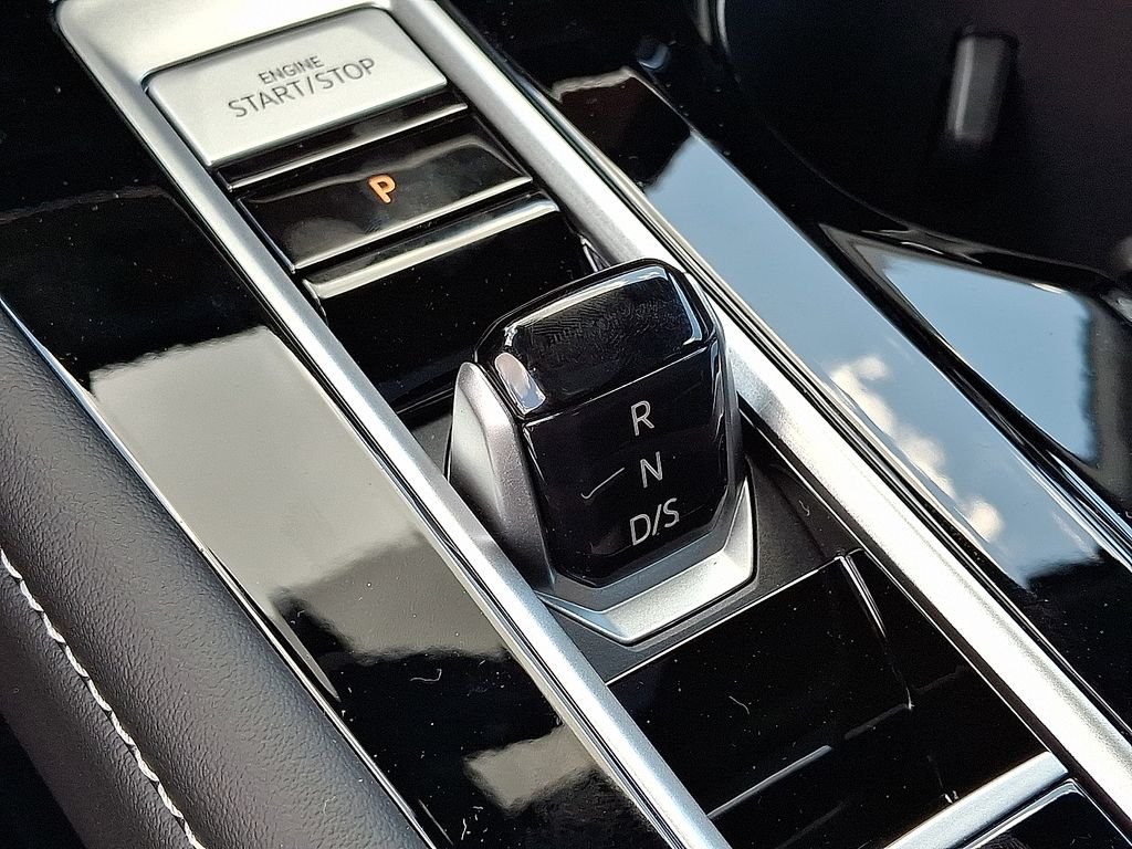 New 2026 Black Volkswagen 2.0T SE w/Technology image 11