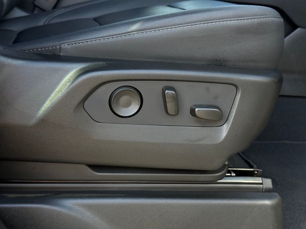 2023 Chevrolet Tahoe LT - Photo 25