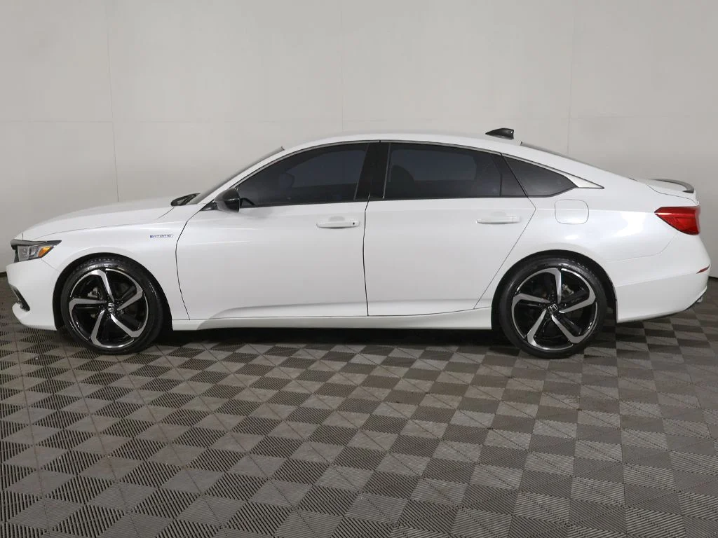 Used 2022 Platinum White Honda Sport image 14