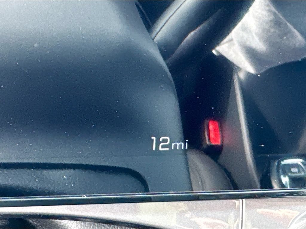 New 2026 Summit White Chevrolet ACTIV image 12
