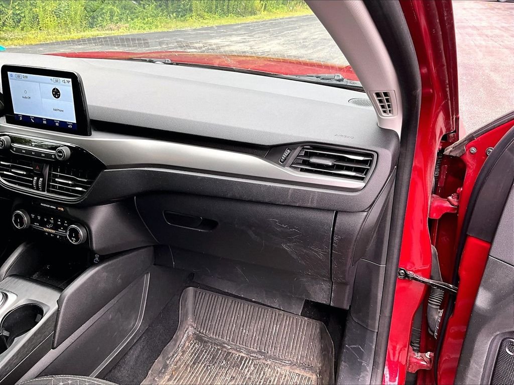 Used 2023 Red Metallic Ford Active image 13