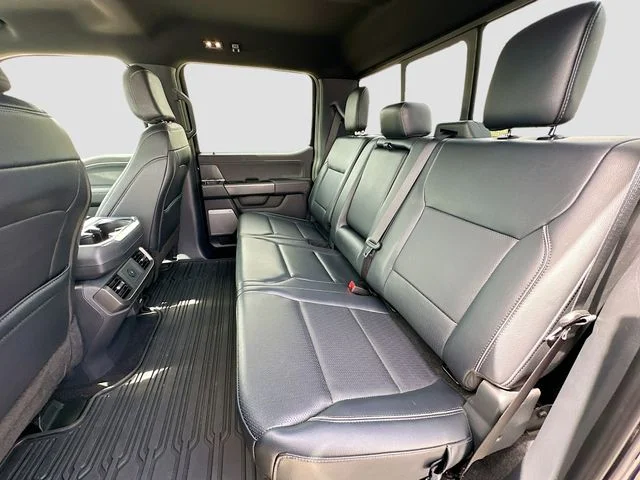 Used 2025 Blue Ford Lariat image 24