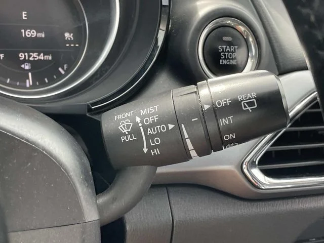 Used 2022 Silver Mazda Touring image 18