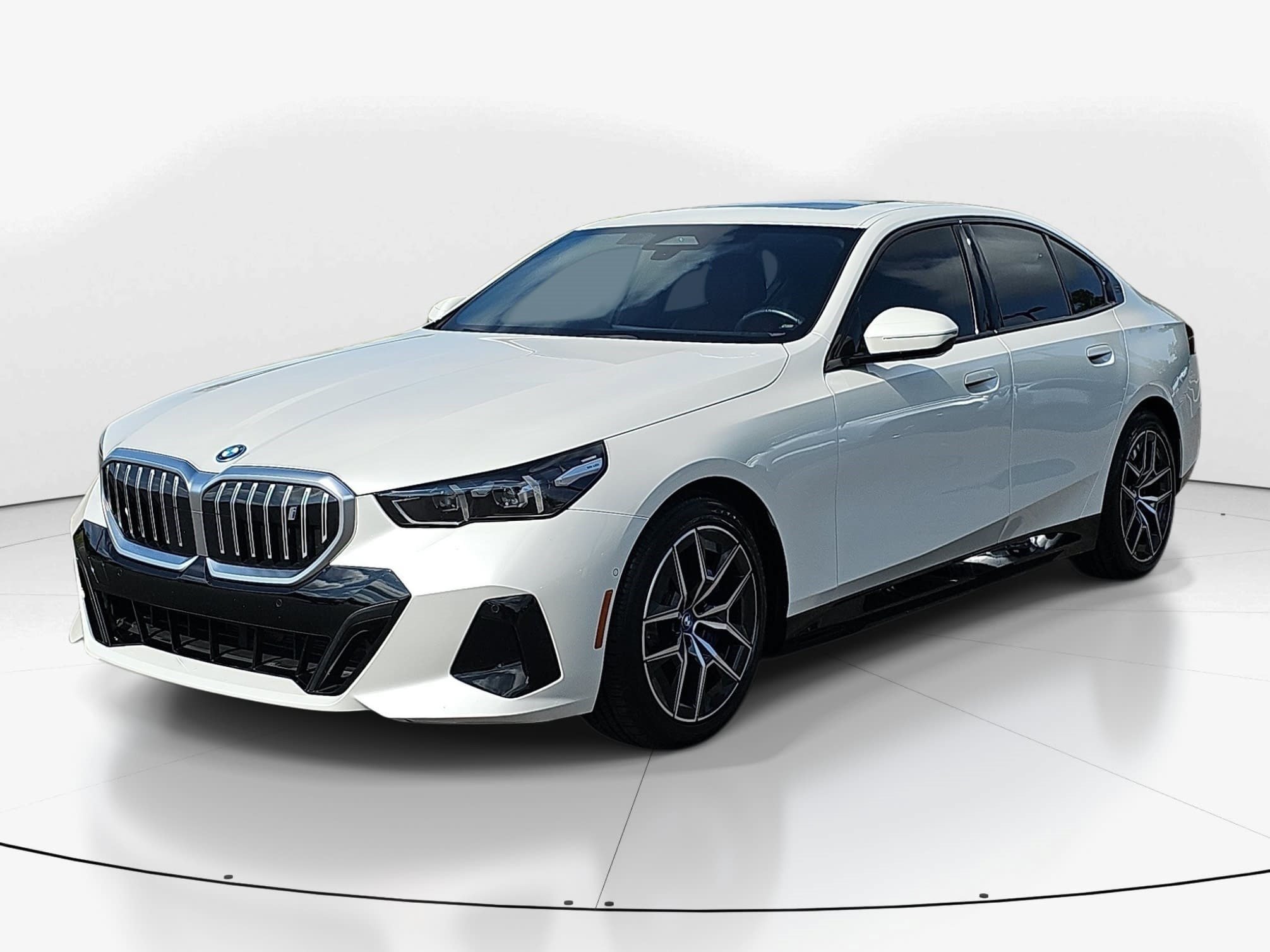 Used 2024 Mineral White Metallic BMW eDrive40 image 7