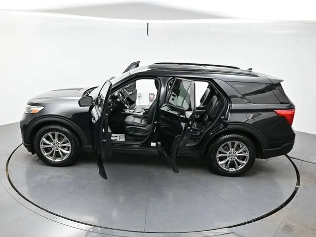 Used 2020 Agate Black Metal Ford XLT image 43
