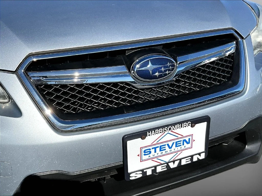Used 2016 Silver Subaru 2.0i Premium image 32