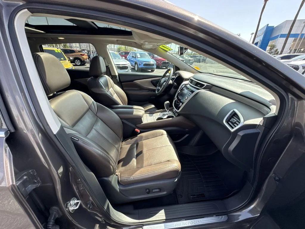 Used 2017 Brown Nissan Platinum image 30