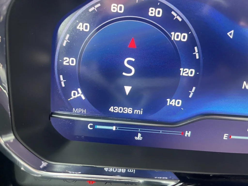Used 2024 Summit White Chevrolet LT Trail Boss image 20