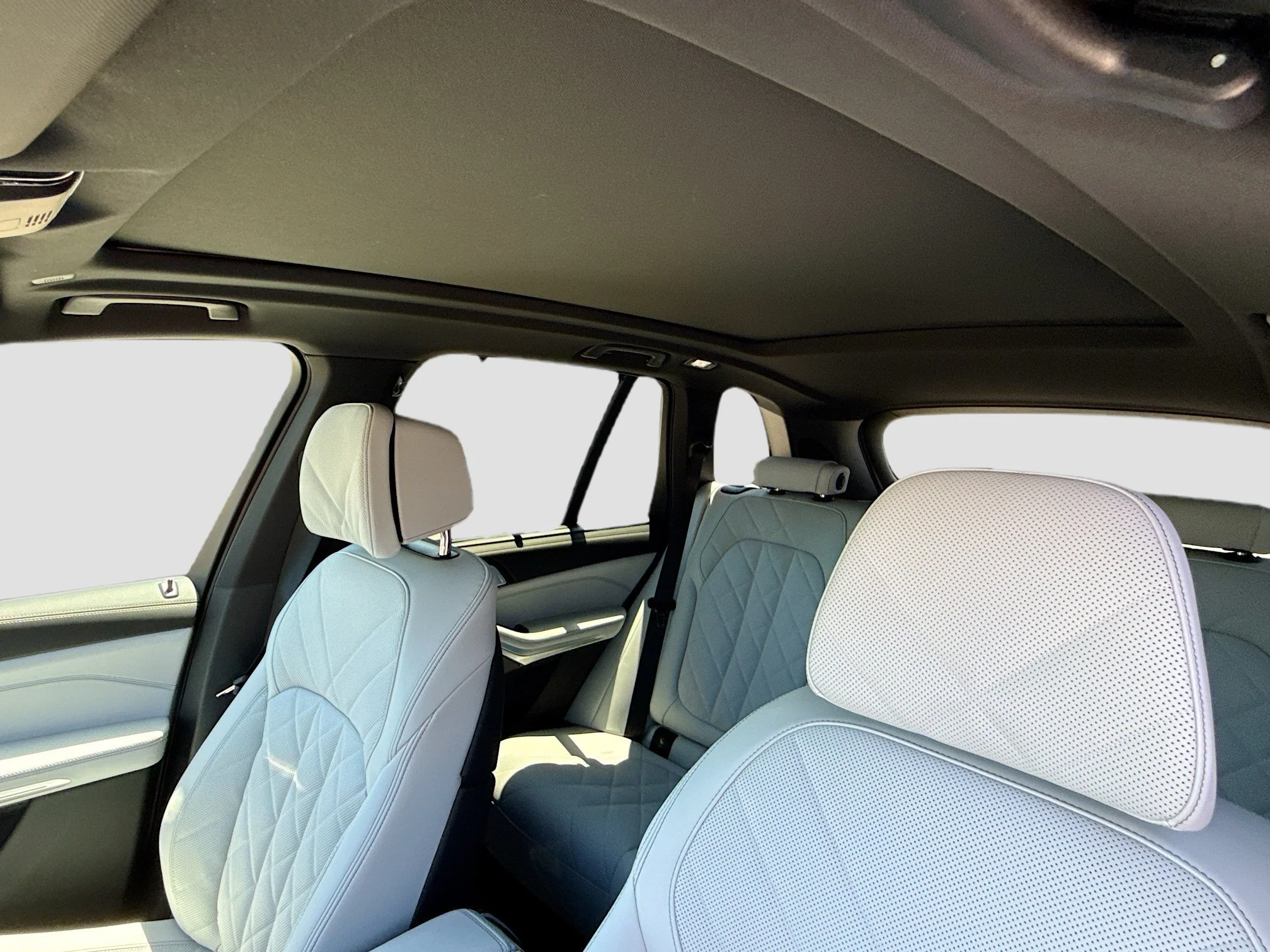New 2026 Brooklyn Grey Metallic BMW sDrive40i image 27