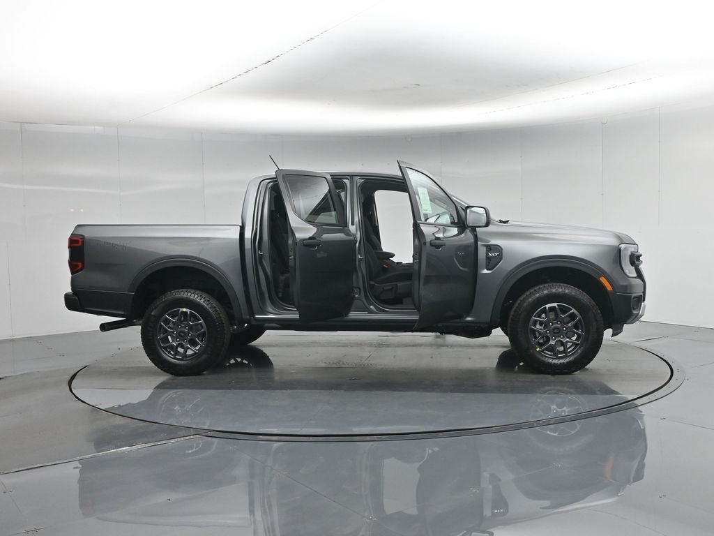 New 2026 Carbonized Gray Metallic Ford XLT image 4