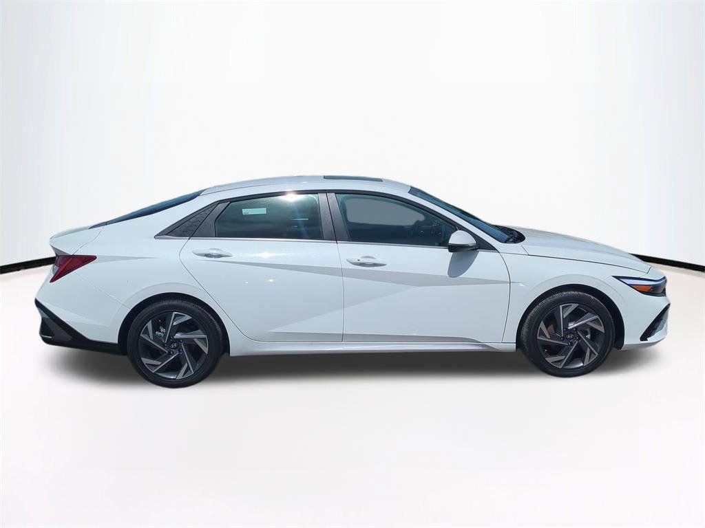 New 2026 White Hyundai Limited image 4