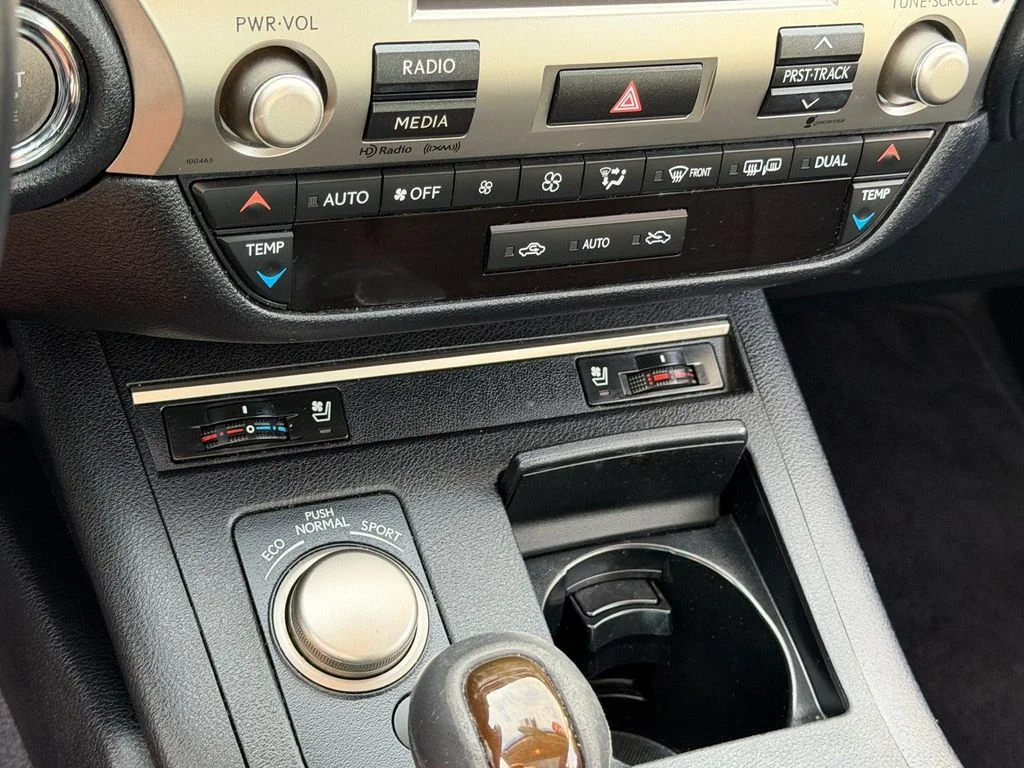 Used 2015 Silver Lexus 350 image 21