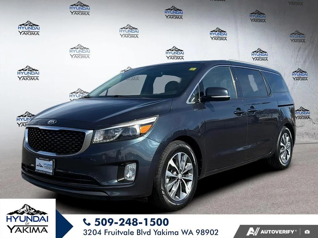2016 Kia Sedona SX's photo