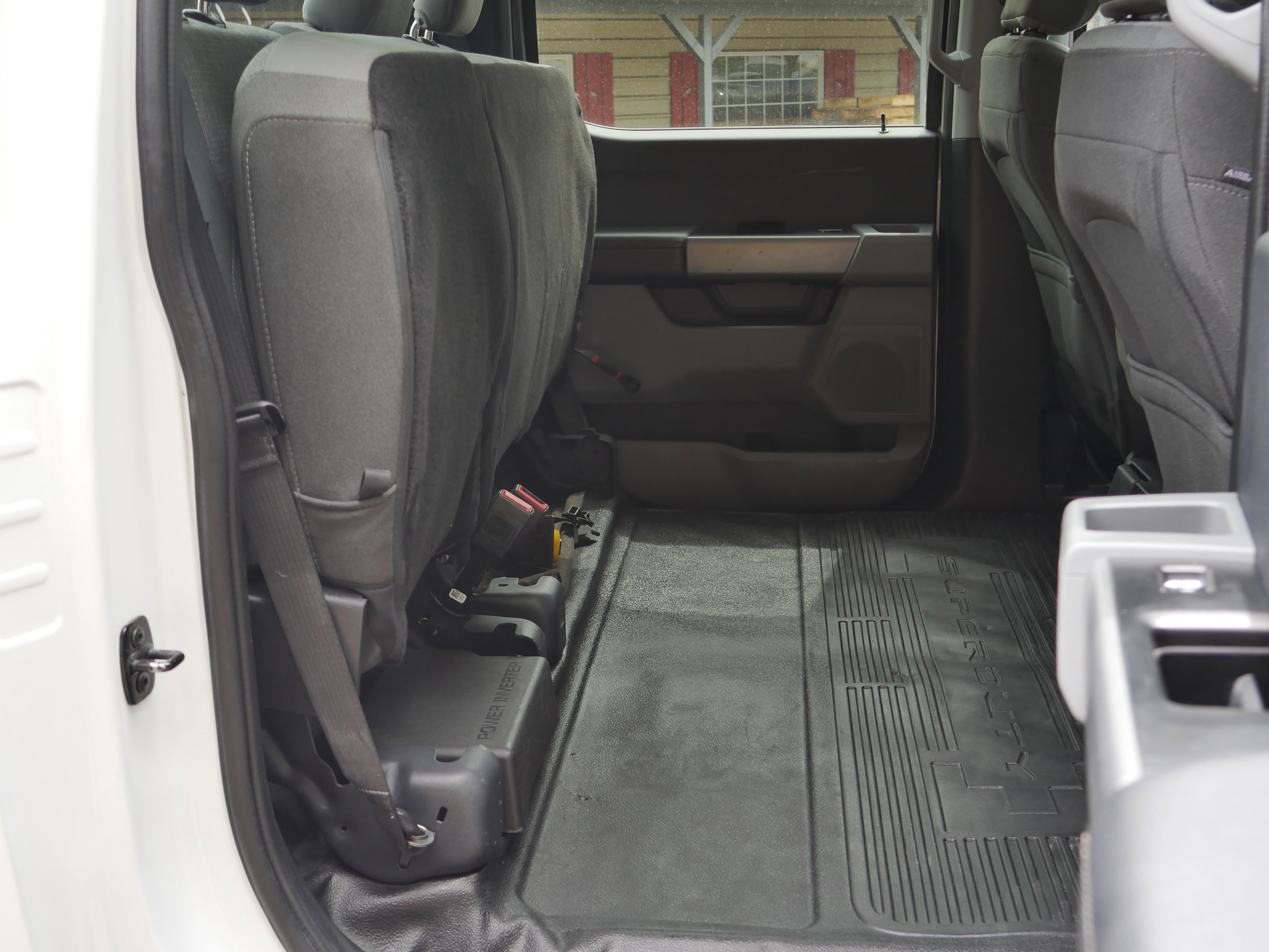 Used 2024 Oxford White Ford XLT image 26