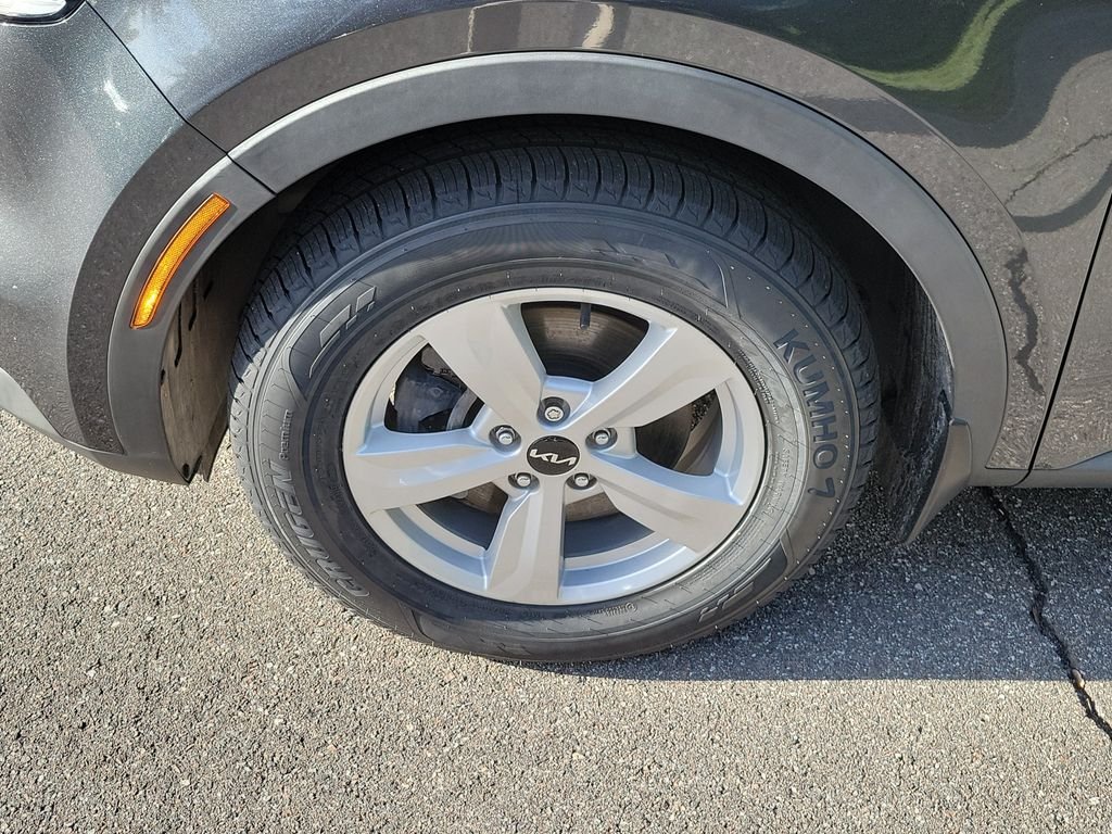 Certified Used 2022 Gravity Gray Kia LX image 38