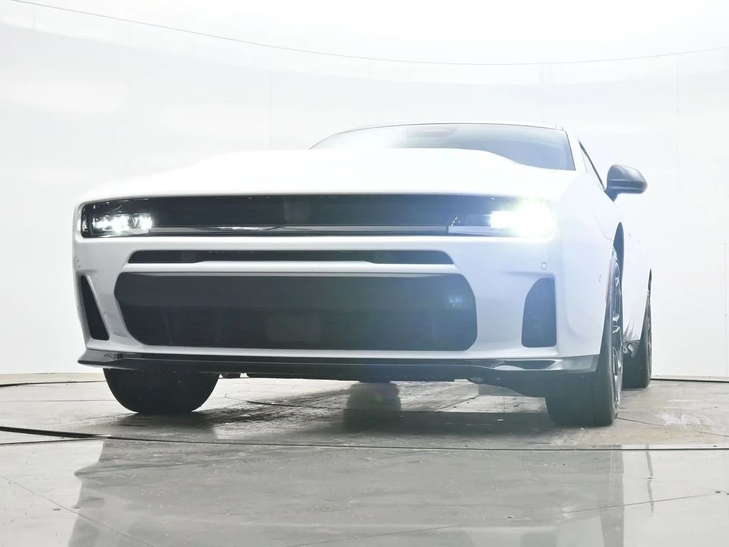 New 2026 White Knuckle Exterior Paint Dodge R/T image 34