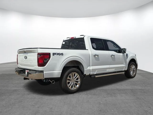 New 2026 Oxford White Ford XLT image 23