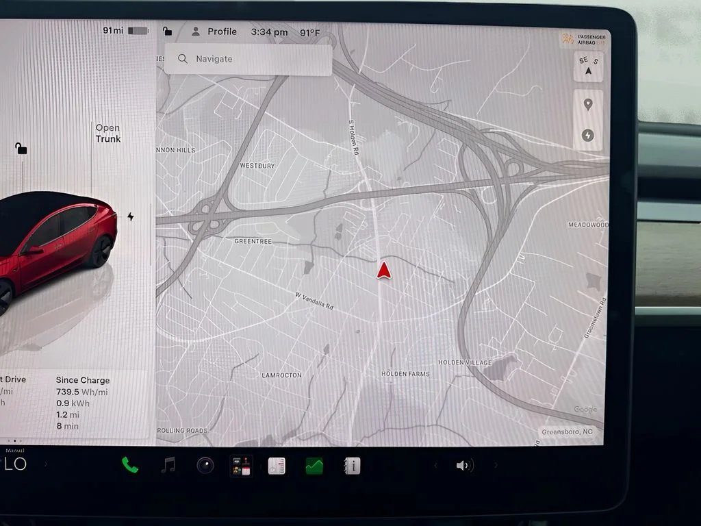 Used 2022 Red Tesla Long Range image 11
