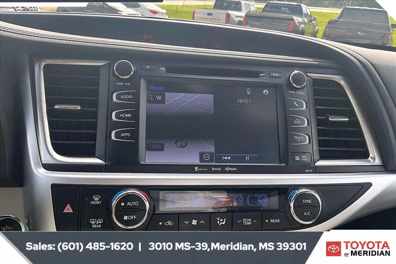 Used 2018 Celestial Silver Metallic Toyota XLE image 23