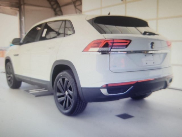 2022 Volkswagen Atlas Cross Sport 2.0T SE w/Technology