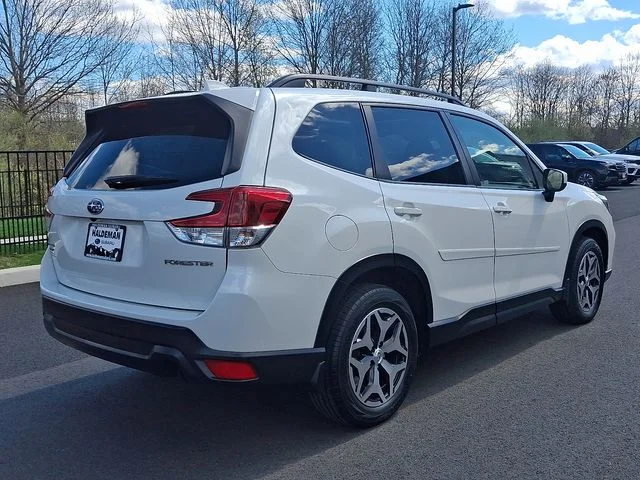 Used 2021 White Subaru Premium image 6