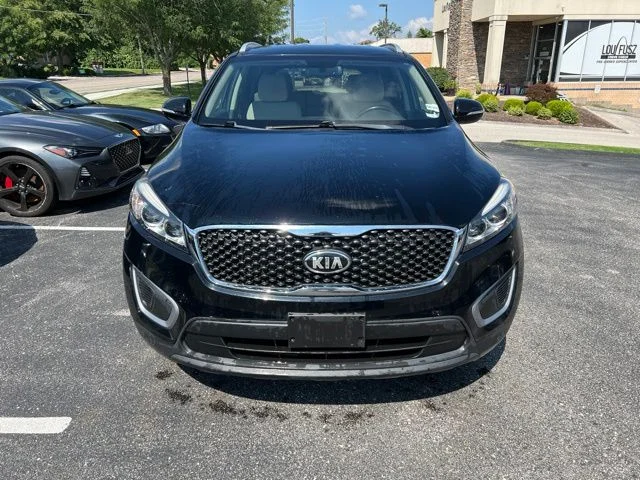 Used 2016 Black Kia LX image 2