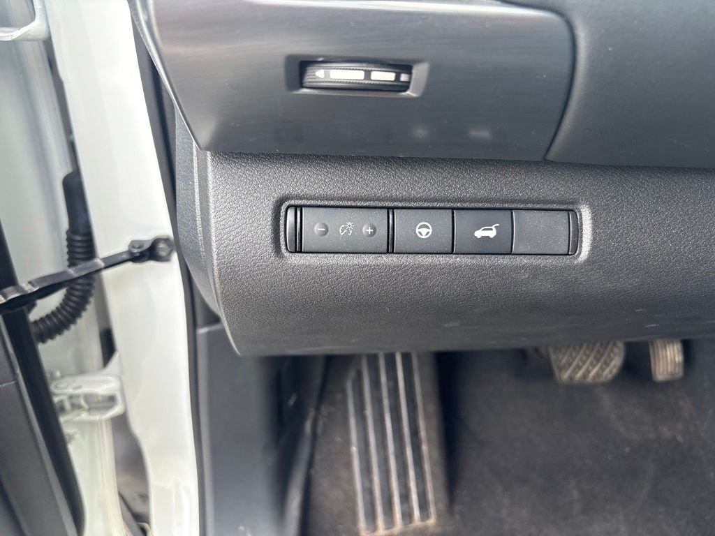 Used 2023 Gray Hyundai SEL image 23
